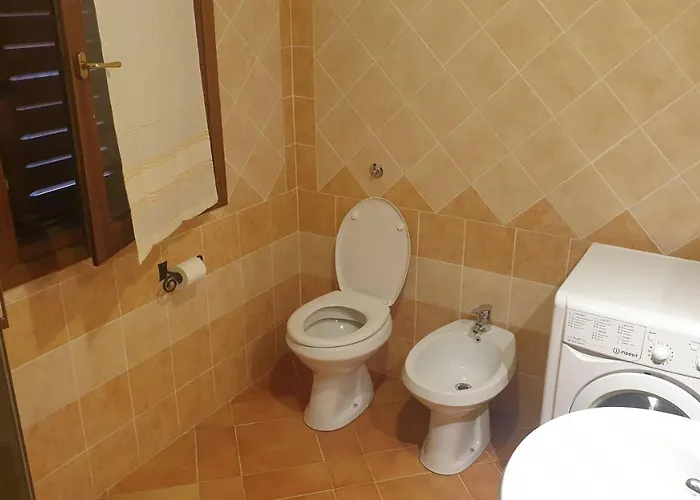 Capo Figari 15, Spazioso Nel Centro Di Con Terrazza, Wi-fi, Parcheggio Gratuito Апартаменты Гольфо-Аранчи